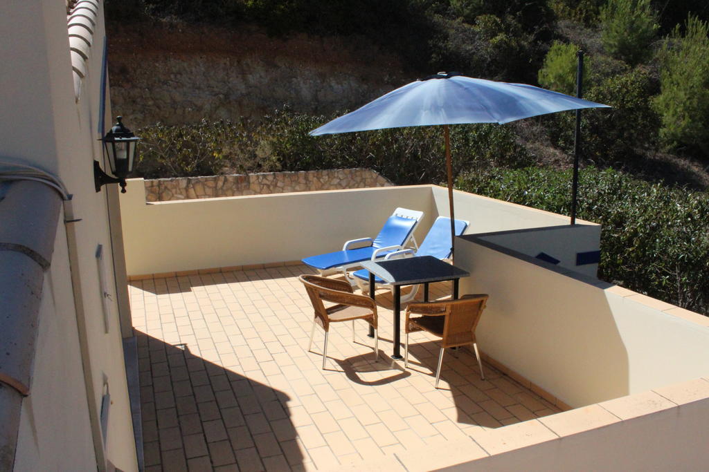 Filhas Do Mar Apartments Salema Habitación foto